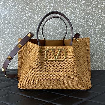 VALENTINO SHOPPING BAG IN SYNTHETIC RAFFIA  - 35x25x17cm