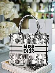 Dior Book Tote White and Black Miss Dior Graffiti Embroidery - 3