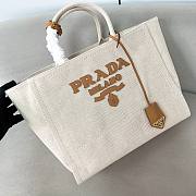 Prada large logo-appliqué tote bag  - 2