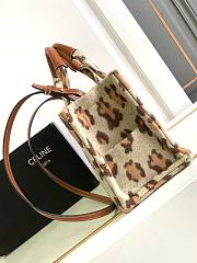 Celine small cabas thais in LEOPARD TEXTILE AND CALFSKIN - 25.5 x 18.5 x 12 CM - 6