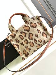 Celine small cabas thais in LEOPARD TEXTILE AND CALFSKIN - 25.5 x 18.5 x 12 CM - 4