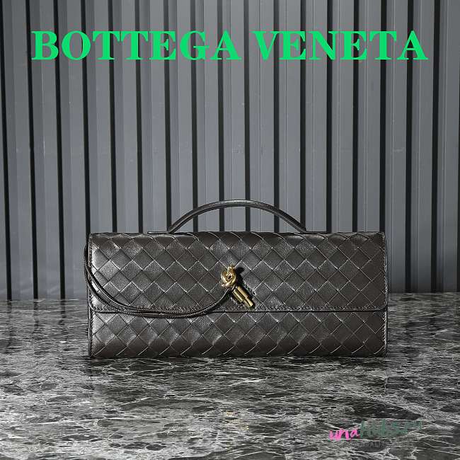 	 Bottega Veneta Andiamo Clutch Brown Leather - 31*13*3cm - 1