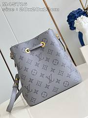 Louis Vuitton Néonoé BB Grey Color M12749 - 5