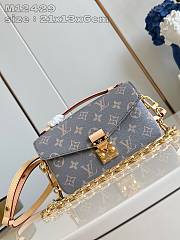 Louis Vuitton Pochette Métis East West Trianon Gray Bag M12429 - 3