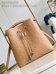 Louis Vuitton MM Neonoe Caramel Bag - 26 x 26 x 17.5cm - 1