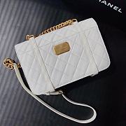 Chanel Vintage White Flap Bag -  17x25x8cm - 5