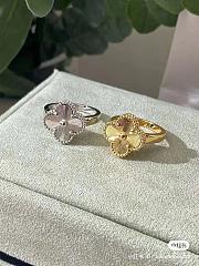 Van Cleef & Arpels Vintage Alhambra Ring - 4