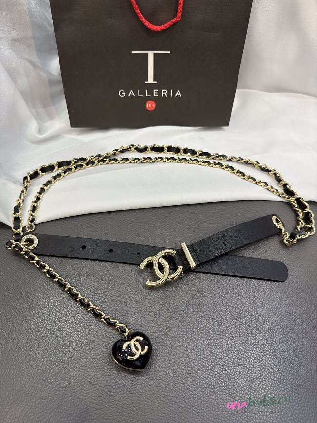 Chanel Chain Belt With Black Heart Resin Logo - 1