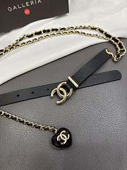 Chanel Chain Belt With Black Heart Resin Logo - 5