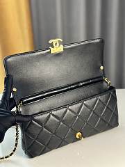 Chanel Black Pearl Gold Chain Strap Bag - 13/27/5cm - 4