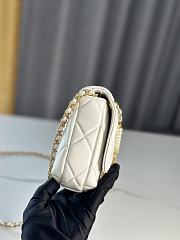 	 Chanel White Pearl Gold Chain Strap Bag - 13/27/5cm - 4