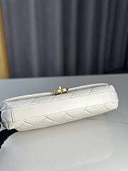 	 Chanel White Pearl Gold Chain Strap Bag - 13/27/5cm - 5