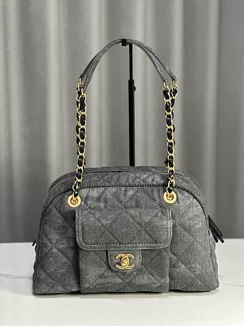 Chanel Maxi Bowling Bag Light Grey Washed Denim Antique Gold Hardware 21*33*15cm