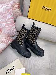 Fenđi FF Logo leather Chelsea Short Boots - 1