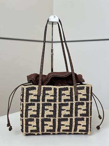 Fendi Small Roll Brown FF raffia crochet shopper with pouch - 23/15/19cm