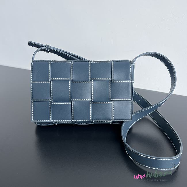 Bottega Veneta in Intreccio blue leather bag - 23x15x5cm - 1