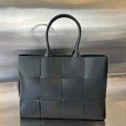 	 Bottega Veneta Arco Tote Bag in Dark Green - 37*27*9cm - 1