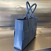 Bottega Veneta Arco Tote Bag in Blue - 37*27*9cm - 6