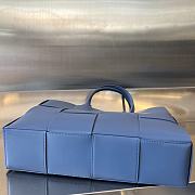 Bottega Veneta Arco Tote Bag in Blue - 37*27*9cm - 5