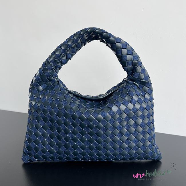 	 Bottega Veneta Intrecciato craftsmanship in leather and denim - 41*20.5*7.5cm - 1