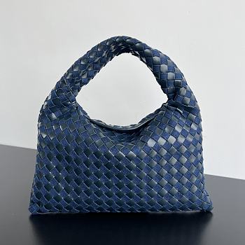 	 Bottega Veneta Intrecciato craftsmanship in leather and denim - 41*20.5*7.5cm