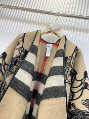 Burberry Reversible Check Wool Cape  - 5