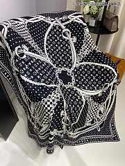 Louis Vuitton Black Flower Scarf 140cm*140cm - 3