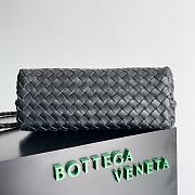 Bottega Veneta Andiamo black medium bag - 4