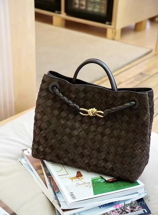 Bottega Veneta Medium Andiamo Dark Brown Suede Bag - 32cm - 1