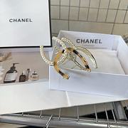 Chanel Pearl & Metal Claw Clip - 3