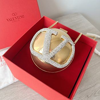 	 VALENTINO VLOGO SIGNATURE METAL AND RHINESTONE MINAUDIÈRE 02 - W12xH12 cm