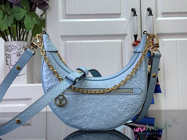 	 Louis Vuitton Loop PM Bag Ostrich Leather 23cm Pale Blue - 1