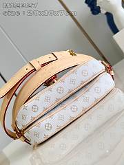 Louis Vuitton Saumur BB monogram White Bag - 20cm - 4