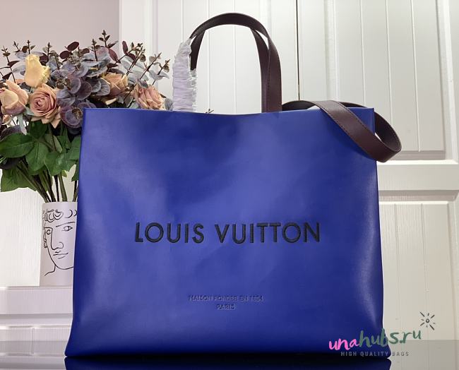 	 Louis Vuitton Blue Leather Shopper 40 x 32 x 16cm - 1