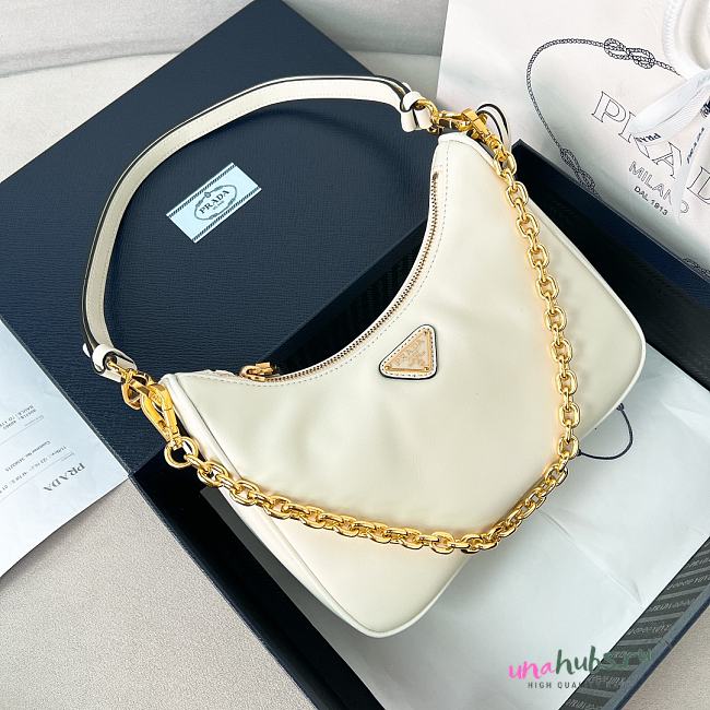 	 PRADA Re-Edition white leather mini bag - 22*18*6cm - 1