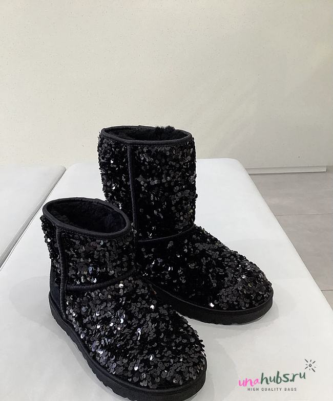 UUG Classic Chunky Sequins Boots - 1