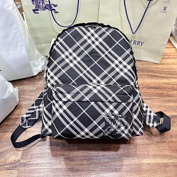 Burberry Check Backpack  35 x 14 x 41cm