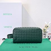 Bottega Veneta Intrecciato Travel Pouch in 3 colors - 26x13x10cm - 2