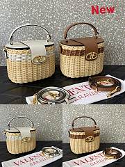 Valentino Vlogo Signature Wicker Vanity Bag 19x13.5x3cm - 1