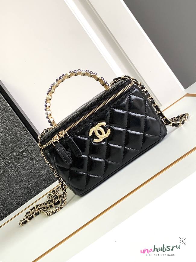 Chanel Vanity smooth Leather Bag in 2 colors - 1