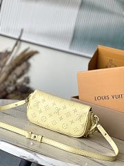 Louis Vuitton Wallet On Chain lvy Bag - 23.5 × 12 × 4.3 cm - 6