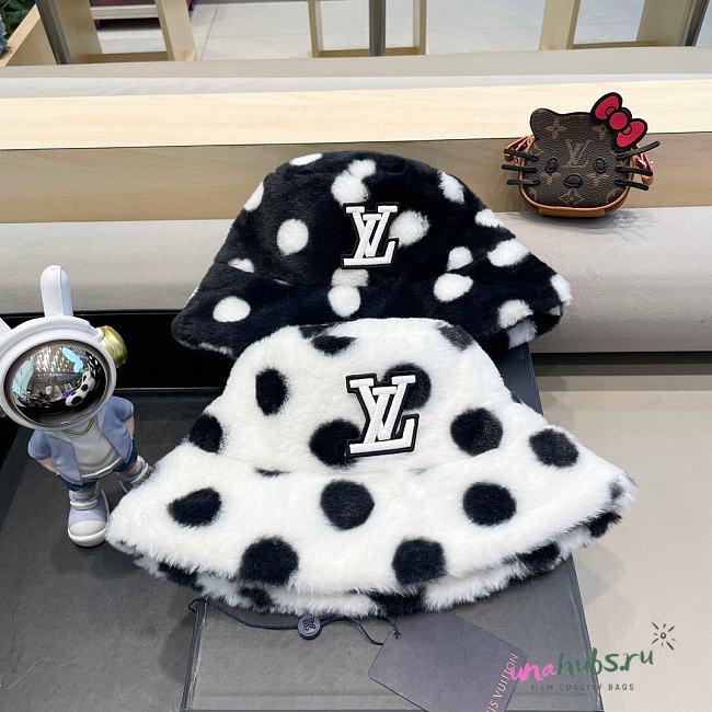 Louis Vuitton LV Curly polka dot hat - 1