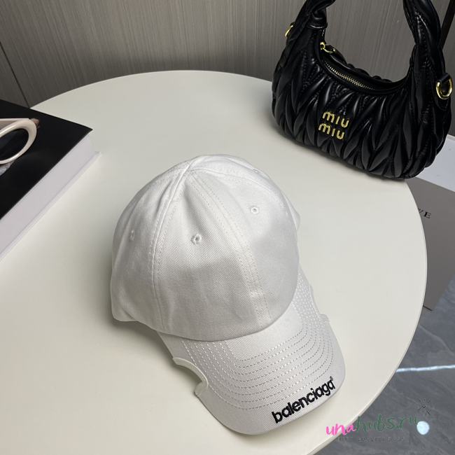 Balenciaga White Embroidered-logo Six-panel Cap - 1