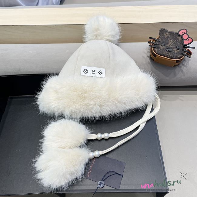 Louis Vuitton Winter Faux Hat - 1