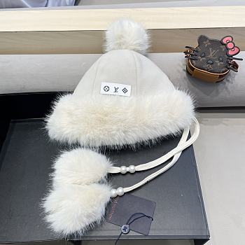 Louis Vuitton Winter Faux Hat