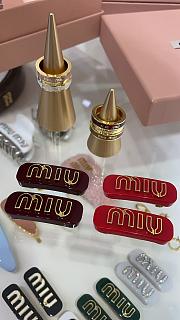 Miu Miu Plexiglas and metal hair clips - 3