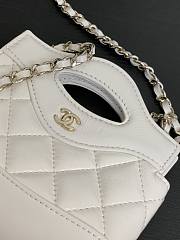 Chanel Clutch With Chain White  - 6