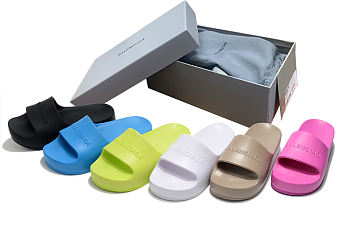 Balenciaga Chunky Platform Slides