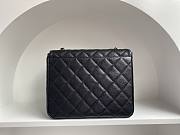 	 Chanel Vintage Flap Bag Caviar Leather in Black 25x20x9cm - 2