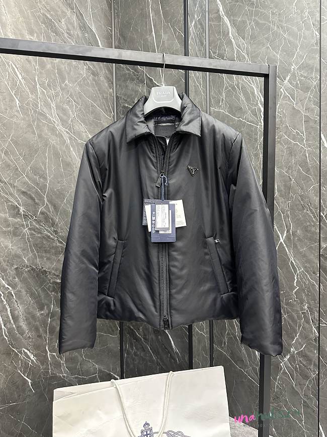 Prada  cropped re-nylon down jacket - 1